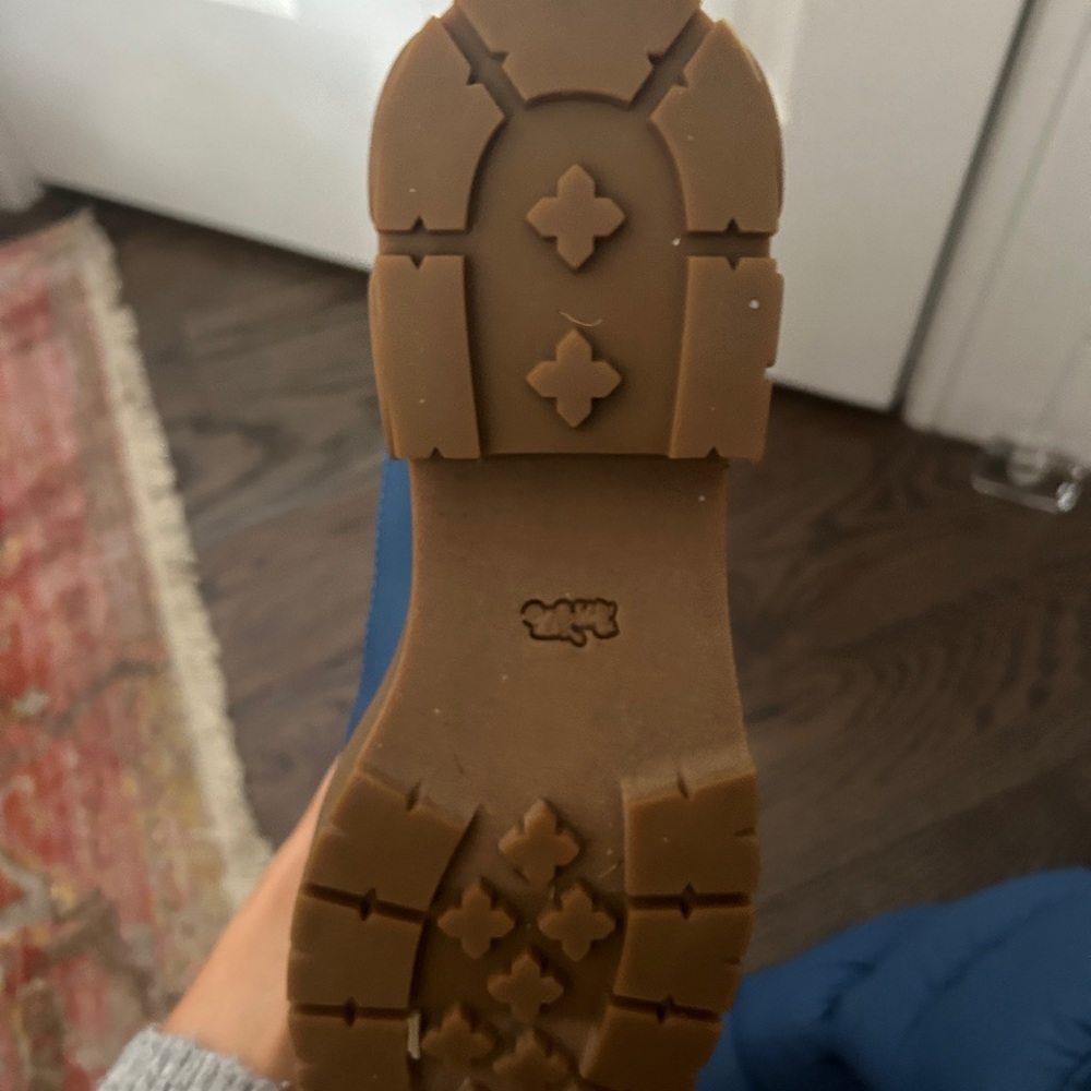 Coach Snow boots - size 8 - Picture 5 of 9
